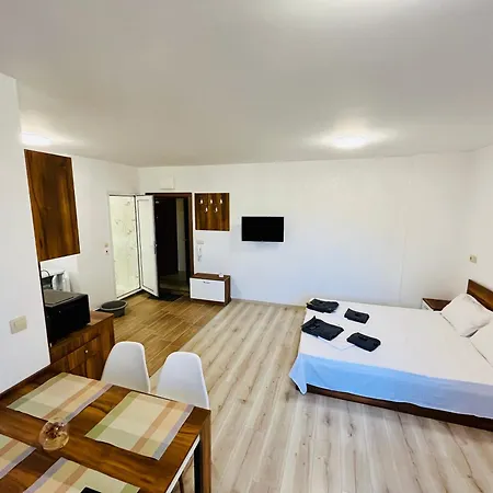 тутхон アパート