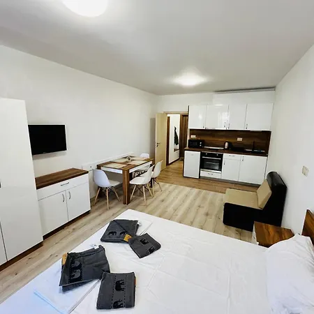 тутхон アパート *